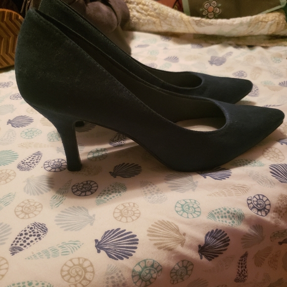 Teal heels